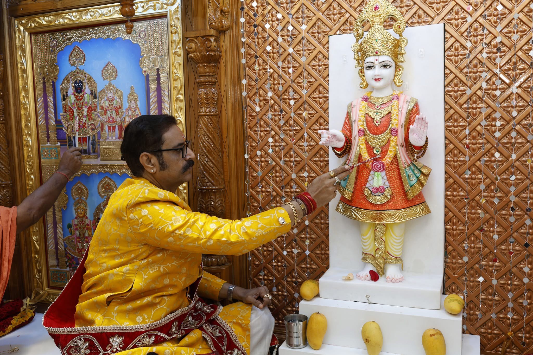 Toronto, ON – Murti Pratishtha